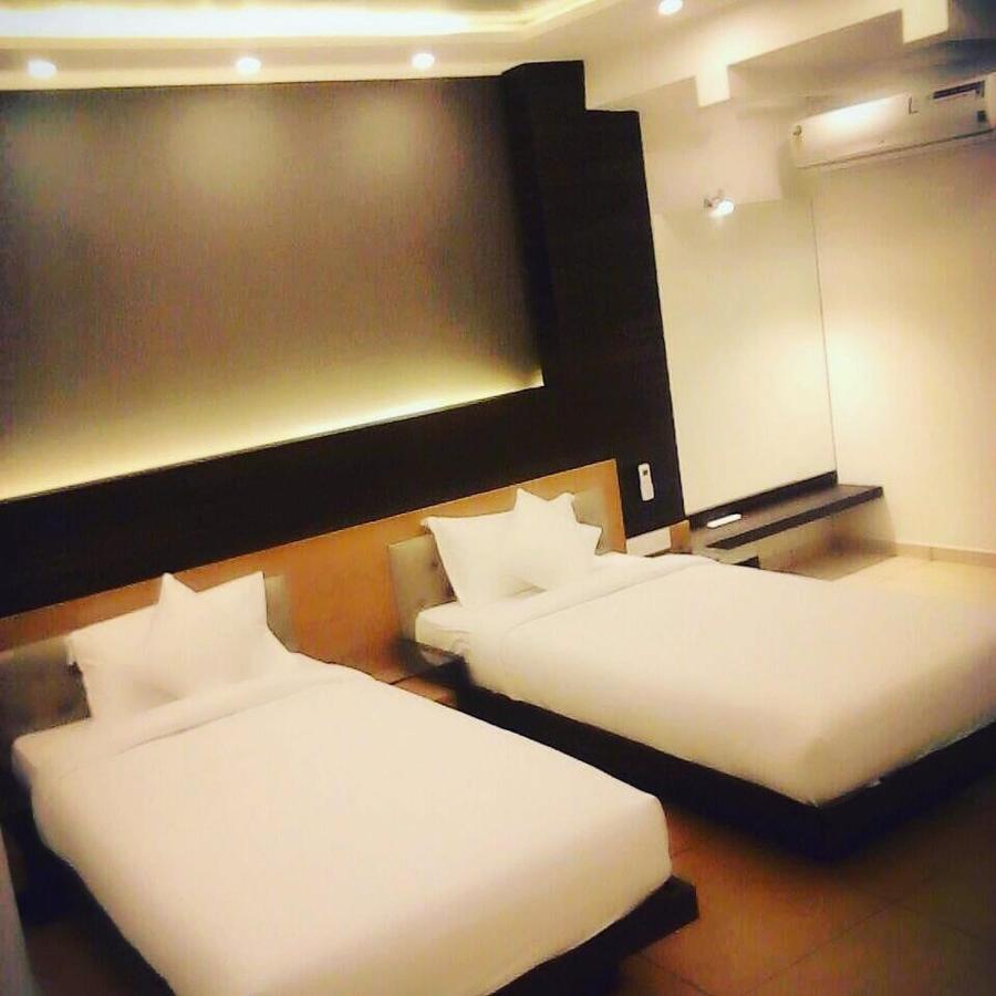 Hotel Al Amana Tower Kondotty Luaran gambar